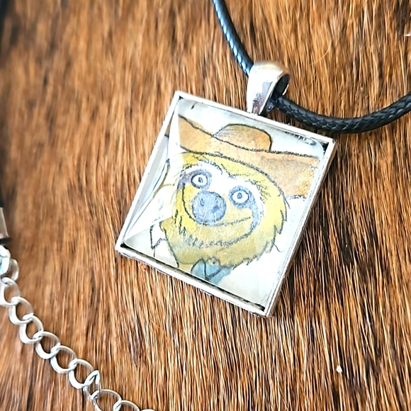 1970s Sloth in Sombrero Richard Scarry book page necklace upcycled original page - Picture 5 of 5